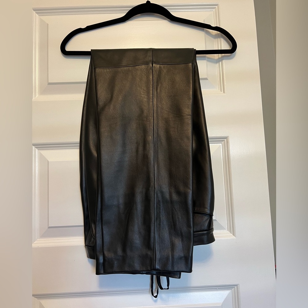 Garfield and Marks leather pants size 6,